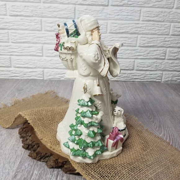 Musical Santa Claus ceramic table piece - Picture 4 of 13